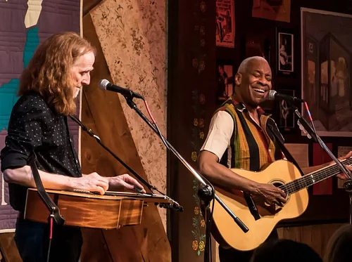 Railway Cafe Presents: Reggie Harris and Pat Wictor