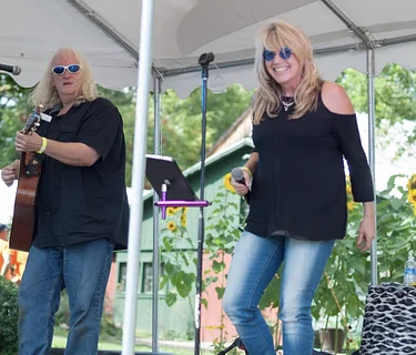 ROB & Jody - Live Music at Galley Hatch