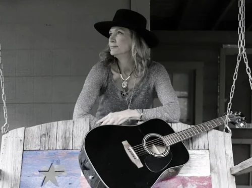 McKenzie Live at Lone Star - Variety Hits