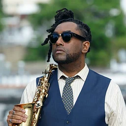 Knoxville Jazz Orchestra: A Swingin' Christmas with Patrick Bartley