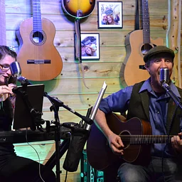 Half Way to St Patrick Day Party – Piscin and Luch