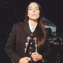 Majo Aguilarcon Mariachi y Banda