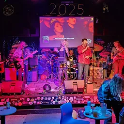 Sunday Concert Series: Art & The Barfunkels