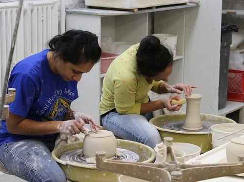 Advanced Wheel Throwing and Handbuilding