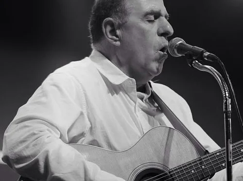 Live Music with Bruce MacDonald