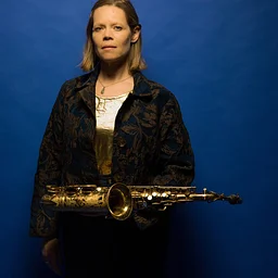 Caroline Davis: Solo