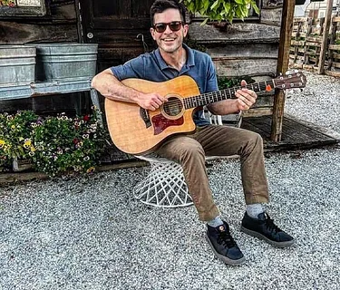 Free Live Music with Neil McClain at The Vineyard at Hershey