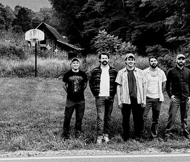 Live Music at 5506′ With Spell of Leaves