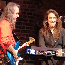 Live Music: Tim and Lisa