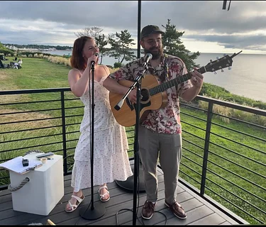 Happy Hour with live music by Love’s Crossing