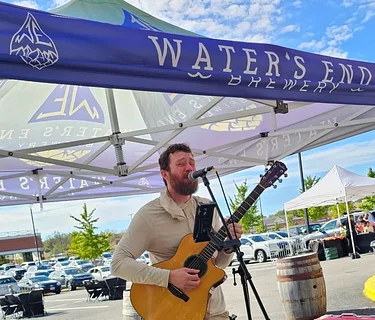 Live Music: Andrew Kuhens