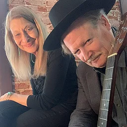 Dusty and Pearl Concert