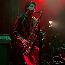 Live Music: Nico Colucci