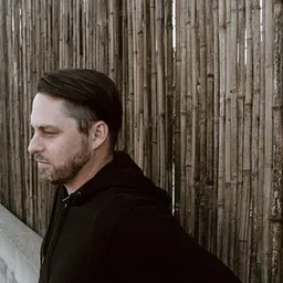 In Concert on Downtown’s Transit Mall – Ben Grace at Less and More Coffee