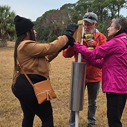 Volunteer @ Felts Audubon Preserve Conservation Day