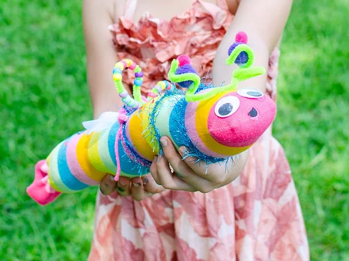 FREE Summer Family Art Workshops – Week 3: Soft Sculpture Bugs