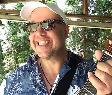 Thursday Live Music Series – Mike Chet Beck