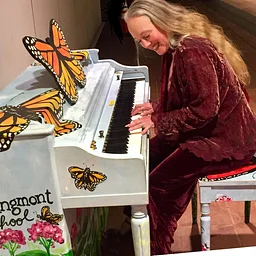 Third Thursday featuring live music with Jenna Jaffe