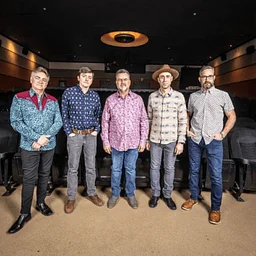 The Travelin’ McCourys (Plymouth)