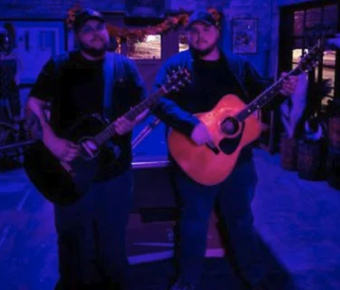 Neal Brothers Acoustic Duo | Music on the Patio