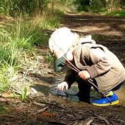 Wildlife Wonders: Spooky Species (Ages 2y-5y)