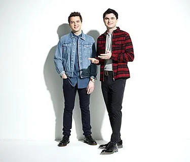 Live Music: Como Brothers