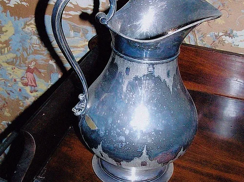 The Sagtikos Manor Antique & Collectibles Show