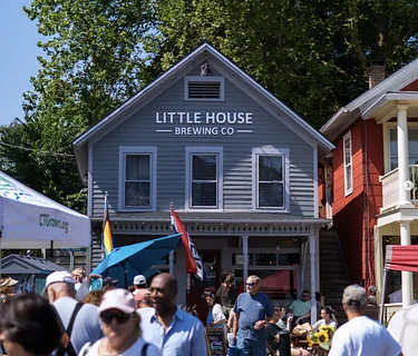 Little House at the Sunday Chester Market (8/2)