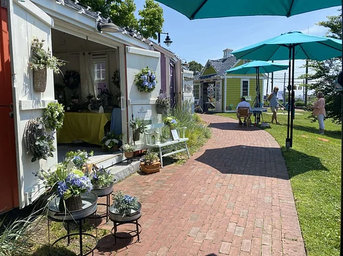 Hyannis HyARTS Artist Shanties weekend of May 29 – May 31, 2026 * OPEN May – Oct!