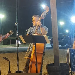 Bluegrass Sessions: Social Distraction