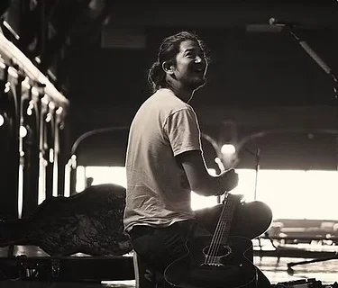 Scituate | Live Music with Jay Psaros