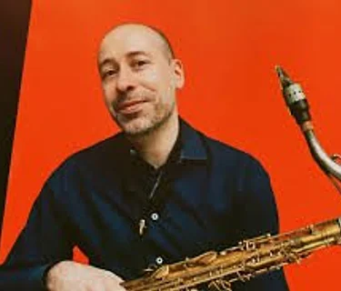 FRI 8 & 9:30 - Jerome Sabbagh