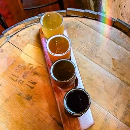 $10 Beer Flight Friday!