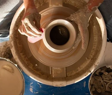 Pottery: Hand Building & Wheel Throwing