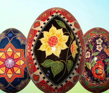 Pysanky Eggs with Carolyn Trout