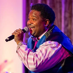 Music of the Silver Screen with Reji Woods & Friends