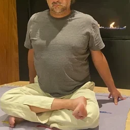 Amir's Yoga Therapy for the Feet