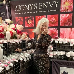 Nashville Antiques and Garden Show - TN