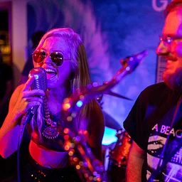 Live Music: Grooveswitch
