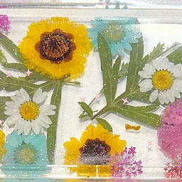 Resin Tray with Flowers Art Class | Grace Noel Art