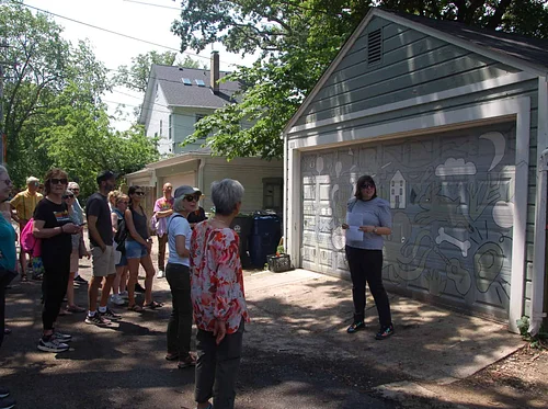 Walking Tour: Evanston’s Alleys