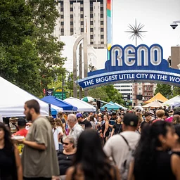 Reno Antique Faire: Virginia Street