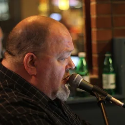 Live Music: Ryan Hood