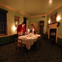 Historic Candlelight Holiday Tours