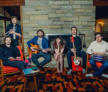 Leslie Vincent and The Vibes $20