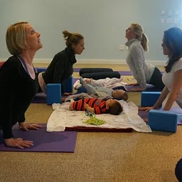 PARENT & BABY YOGA