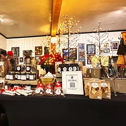 Holiday Handmade Market (Nov 13-Dec 20)