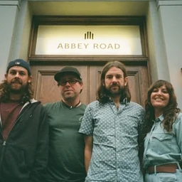 The Empty Pockets – The Cave