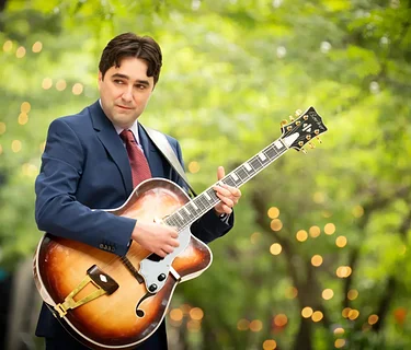 Live Music: Andy Pratt