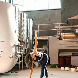 YOGA & SOUNDBATH